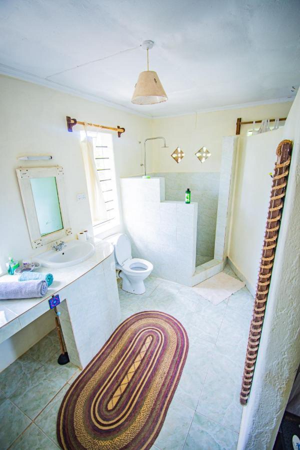 לינה וארוחת בוקר Kwale Mami Wata House מראה חיצוני תמונה