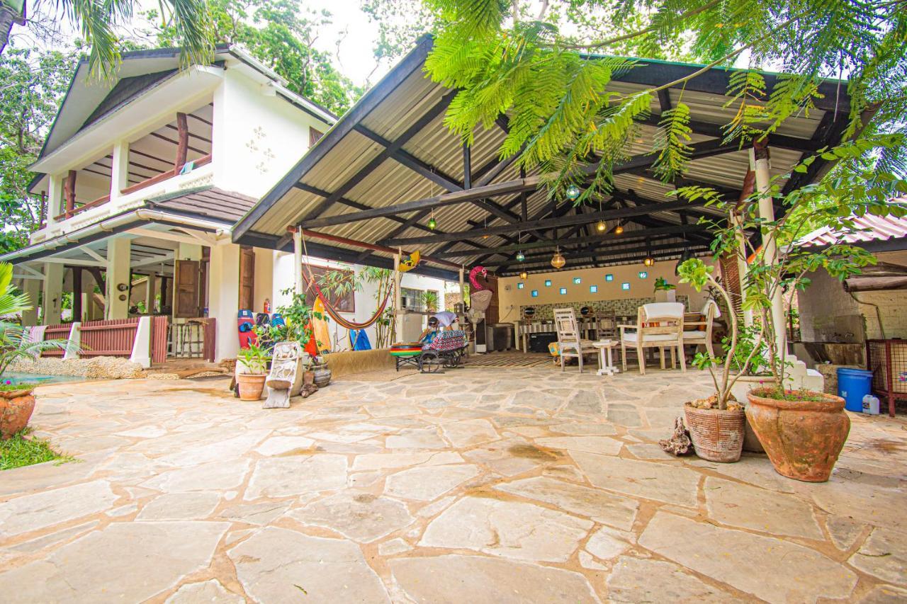 לינה וארוחת בוקר Kwale Mami Wata House מראה חיצוני תמונה