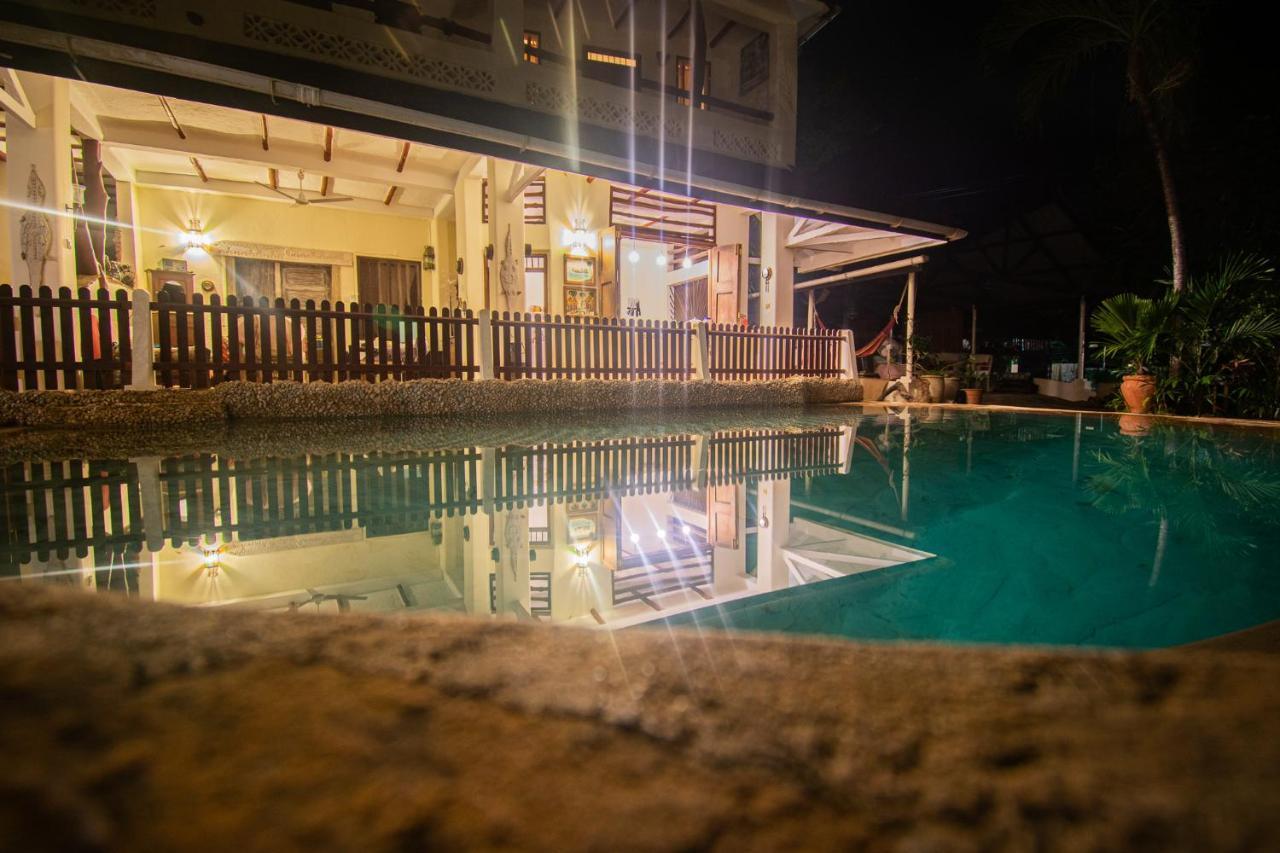 לינה וארוחת בוקר Kwale Mami Wata House מראה חיצוני תמונה