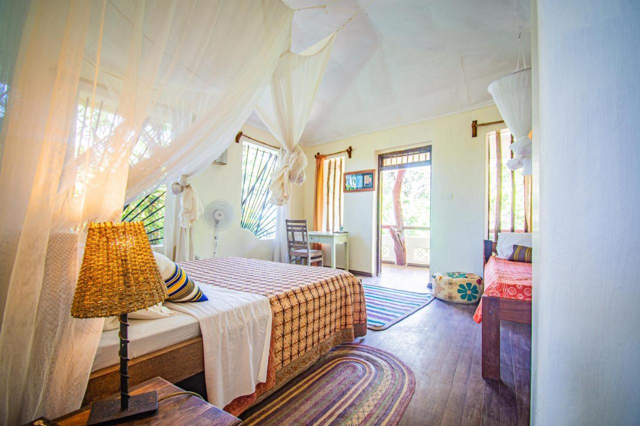 לינה וארוחת בוקר Kwale Mami Wata House מראה חיצוני תמונה